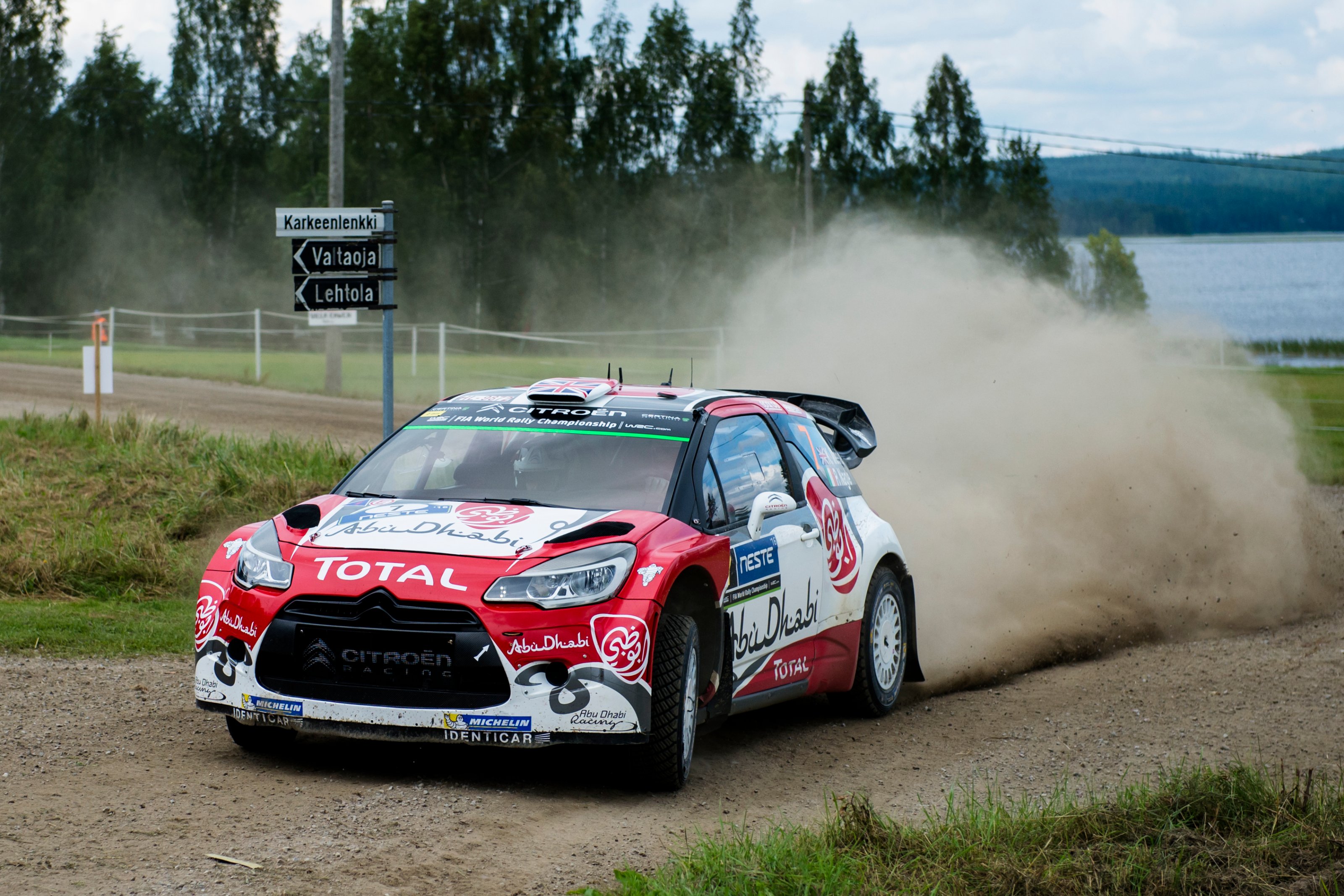 AP-1P3SPC2AS1W11_Kris_Meeke