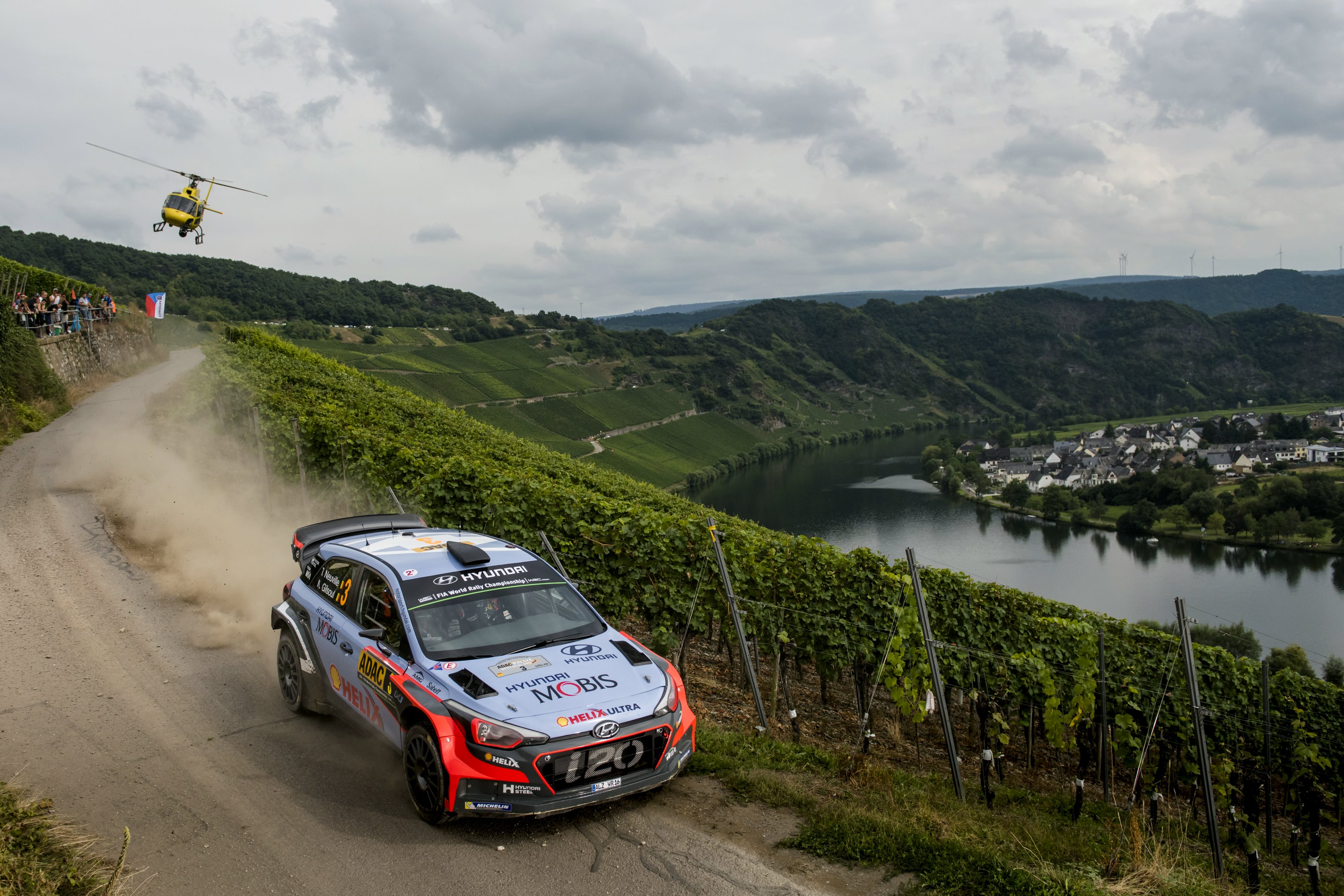 AP-1P9ZGSAN92111_Thierry_Neuville