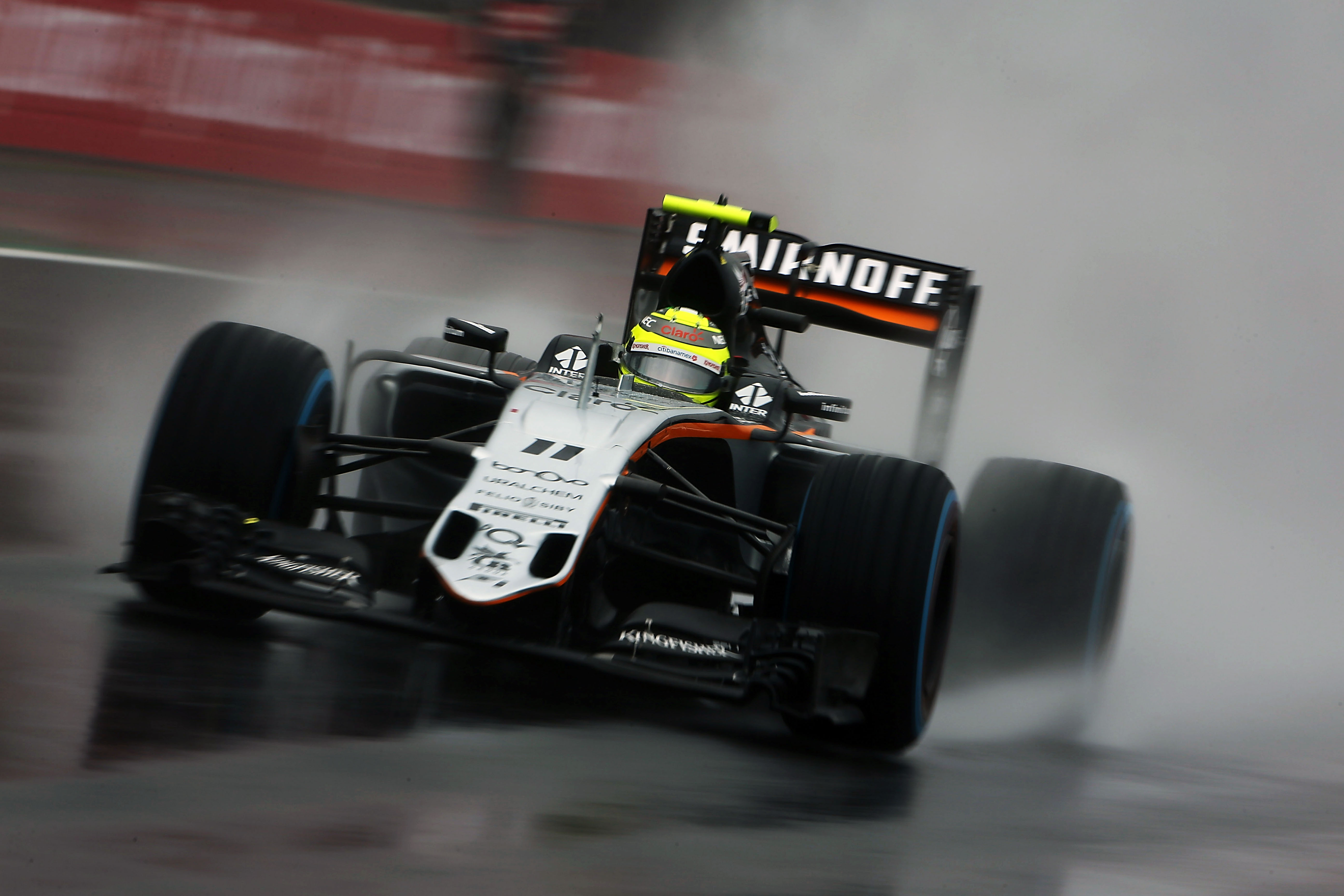 Sergio Perez (MEX) Sahara Force India F1 VJM09. Brazilian Grand Prix, Sunday 13th November 2016. Sao Paulo, Brazil.