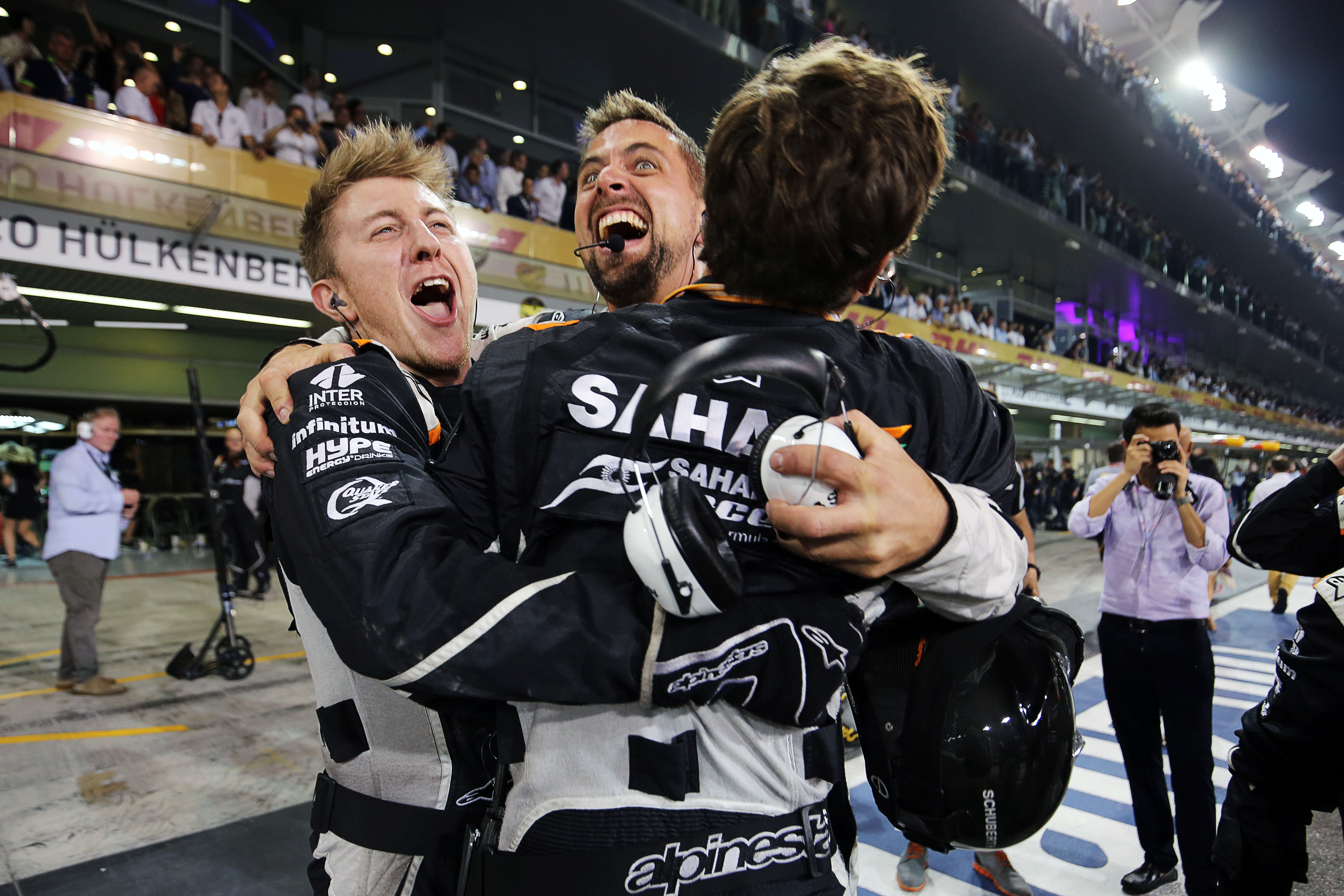 Sahara Force India F1 Team celebrate finishing fourth in the Constructors' Championship. Abu Dhabi Grand Prix, Sunday 27th November 2016. Yas Marina Circuit, Abu Dhabi, UAE.