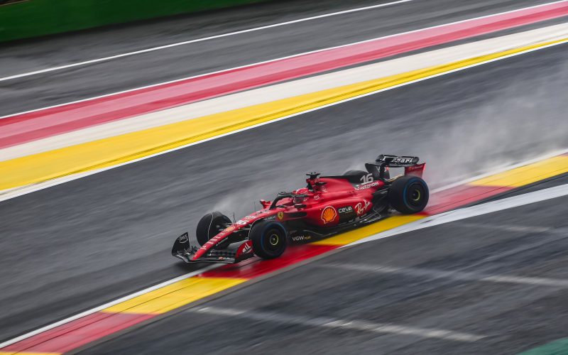 Sainz FP1