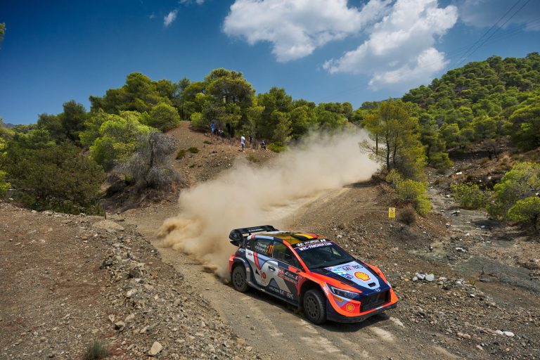 Neuville Rally Ακρόπολις