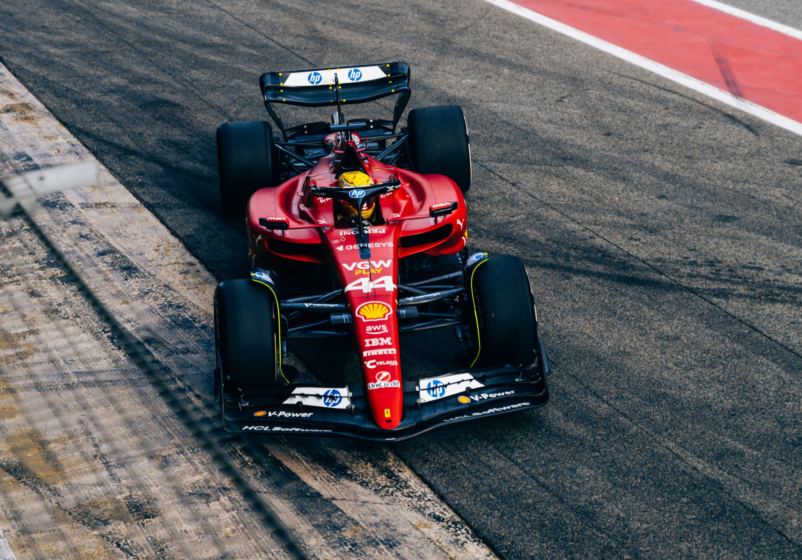 Ατύχημα για τον Hamilton σε δοκιμές με την Ferrari SF-23 - TotalRacing.gr